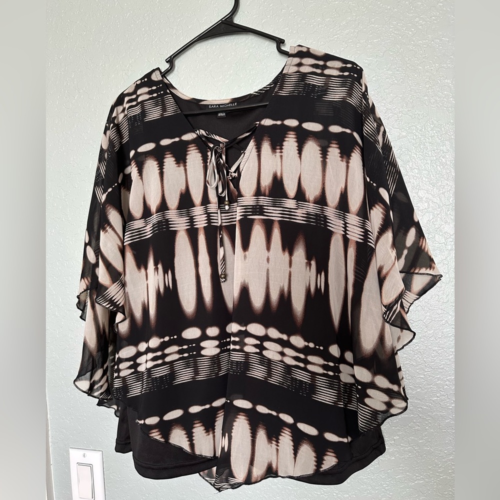 Sara Michelle ladies blouse! Size M. Gorgeous!! 😍
